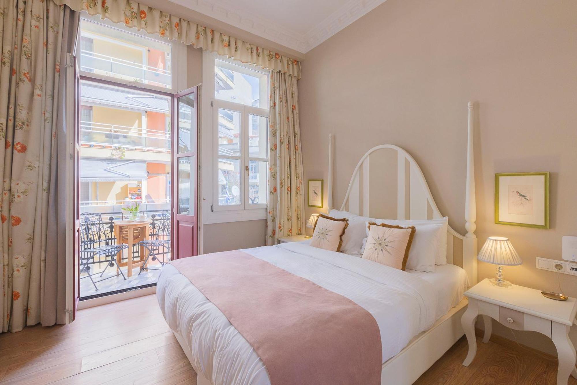 Gatto Perso Luxury Studio Apartments Thessaloniki Exterior photo