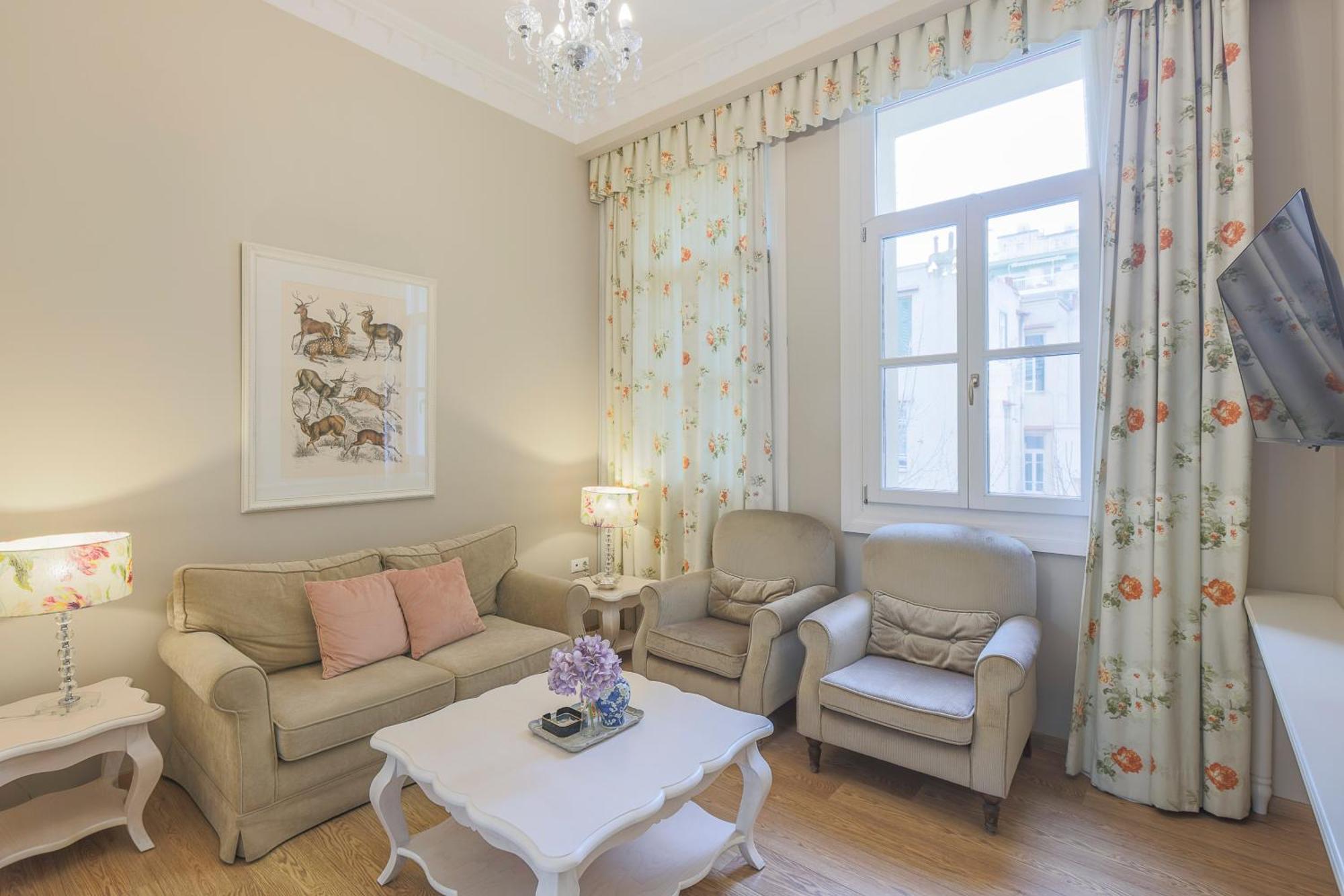 Gatto Perso Luxury Studio Apartments Thessaloniki Exterior photo