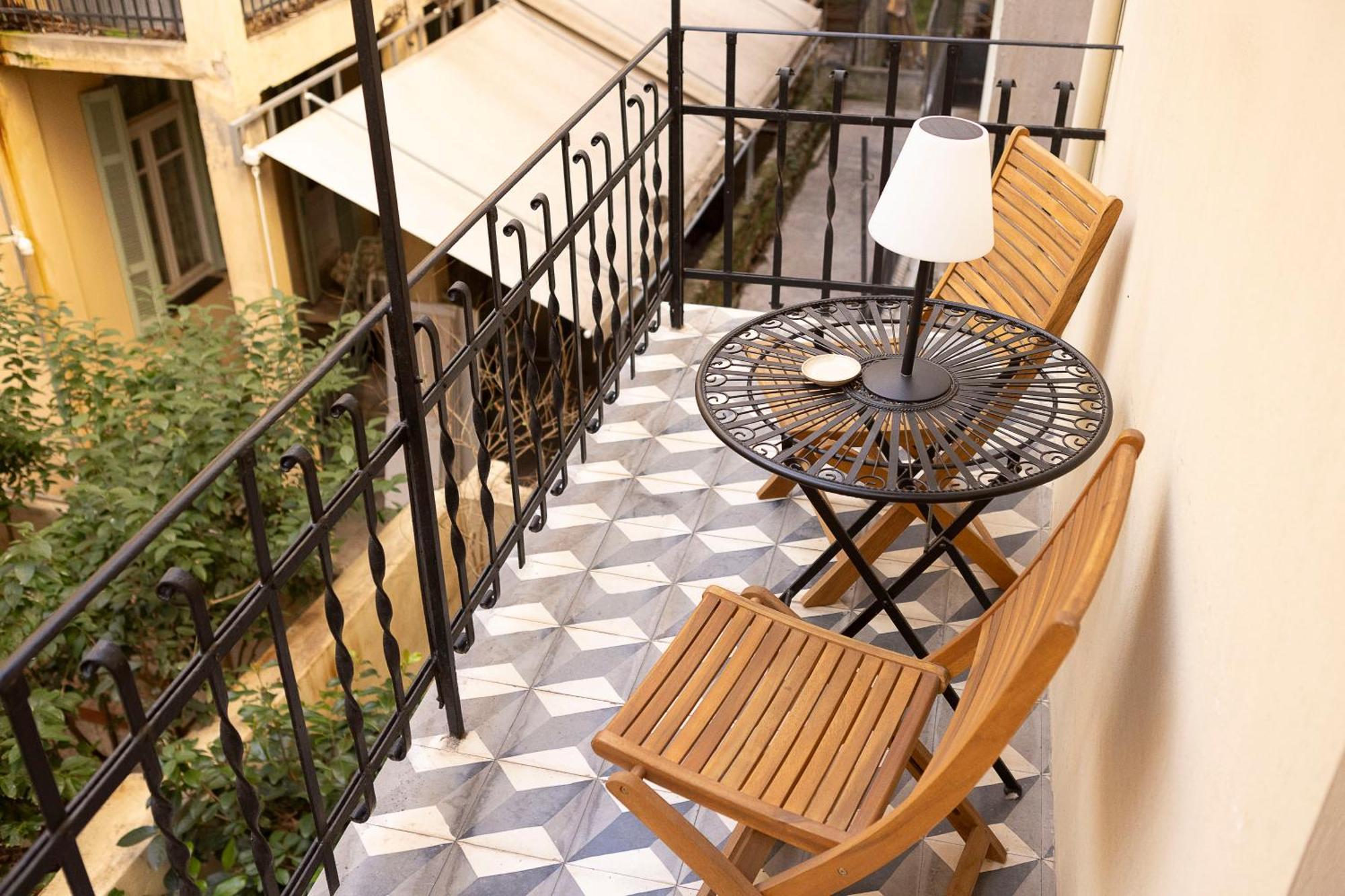Gatto Perso Luxury Studio Apartments Thessaloniki Exterior photo