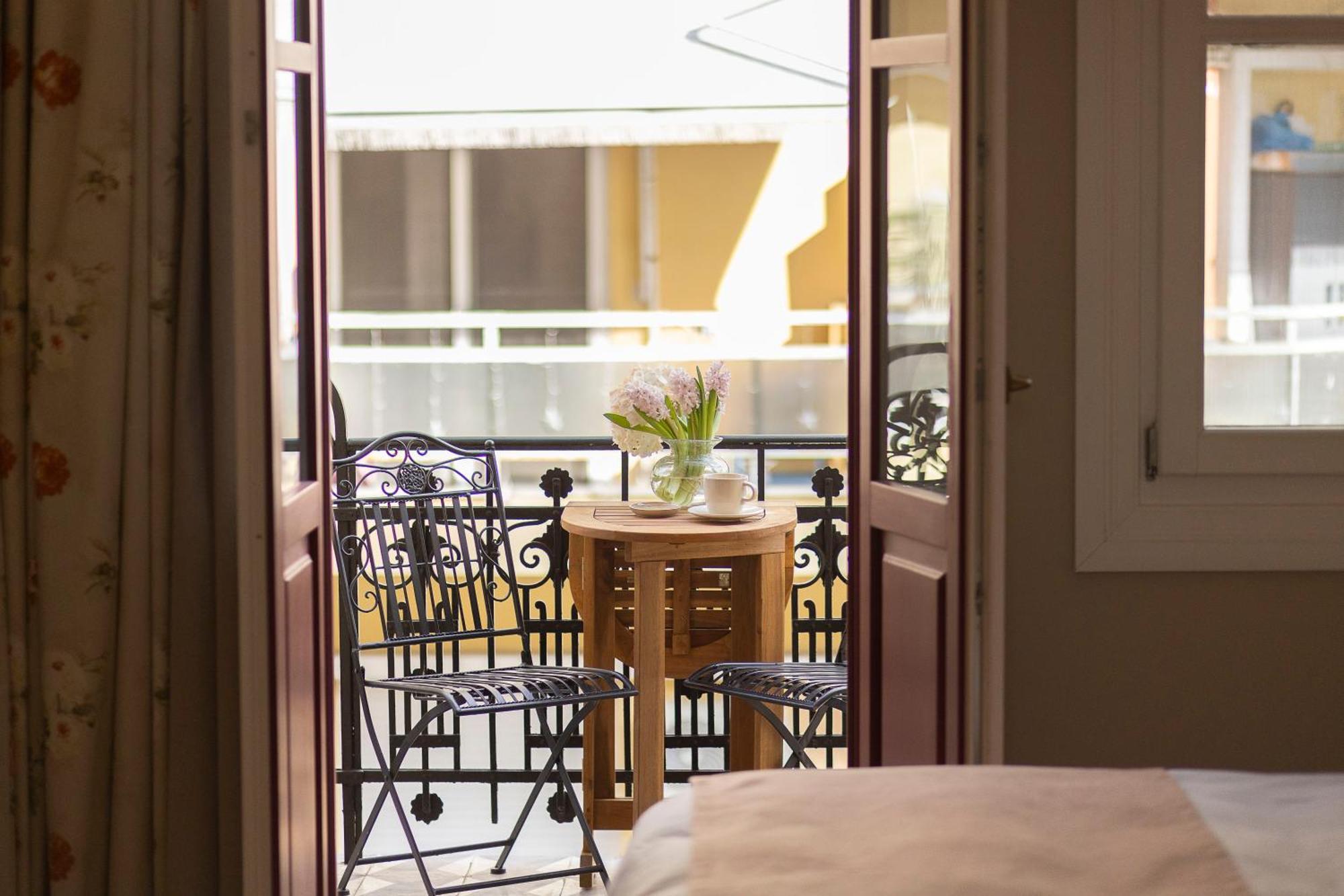 Gatto Perso Luxury Studio Apartments Thessaloniki Exterior photo