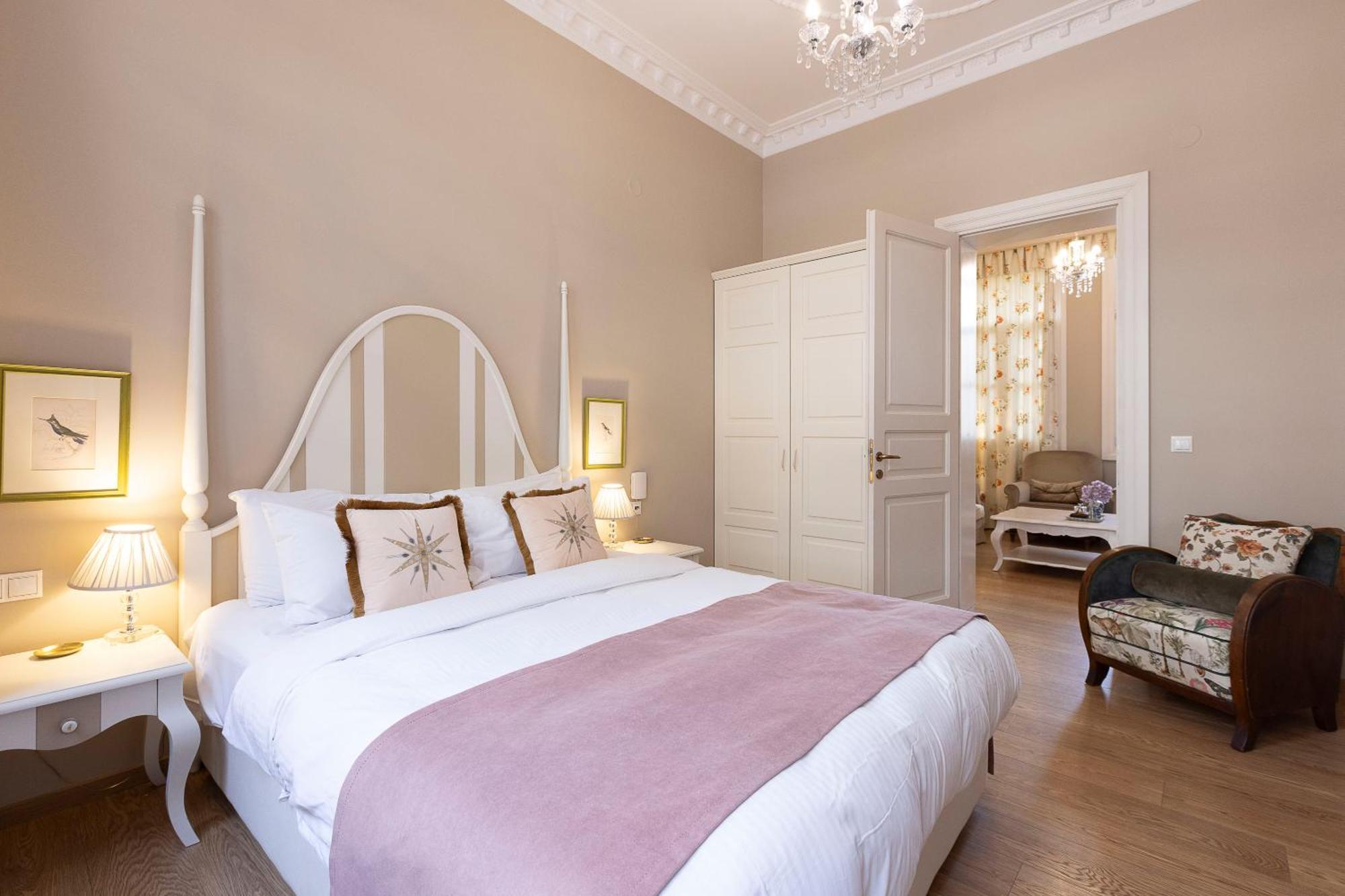 Gatto Perso Luxury Studio Apartments Thessaloniki Exterior photo