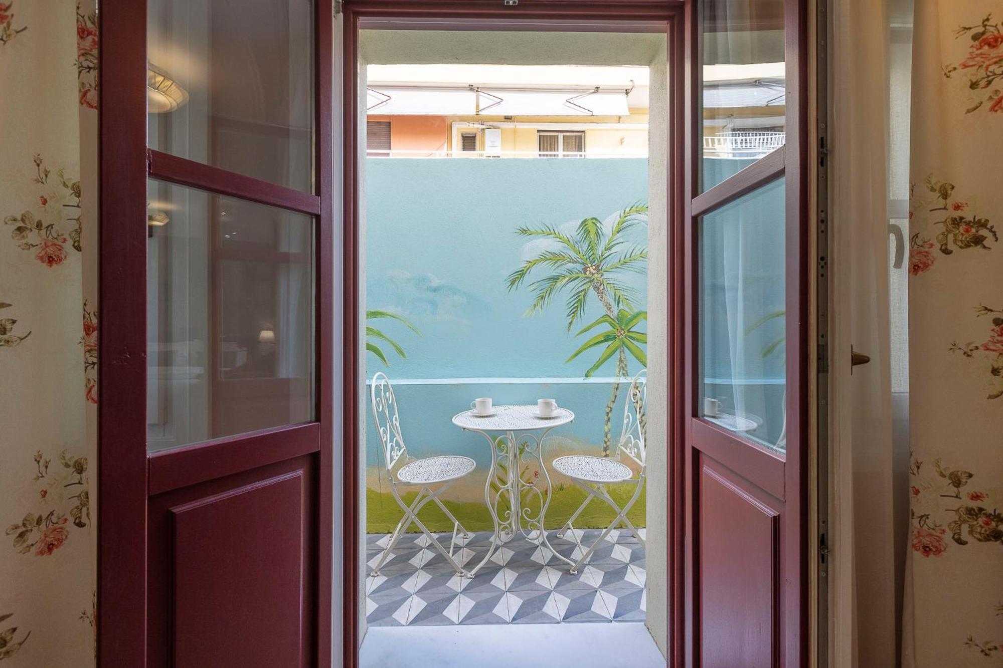 Gatto Perso Luxury Studio Apartments Thessaloniki Exterior photo