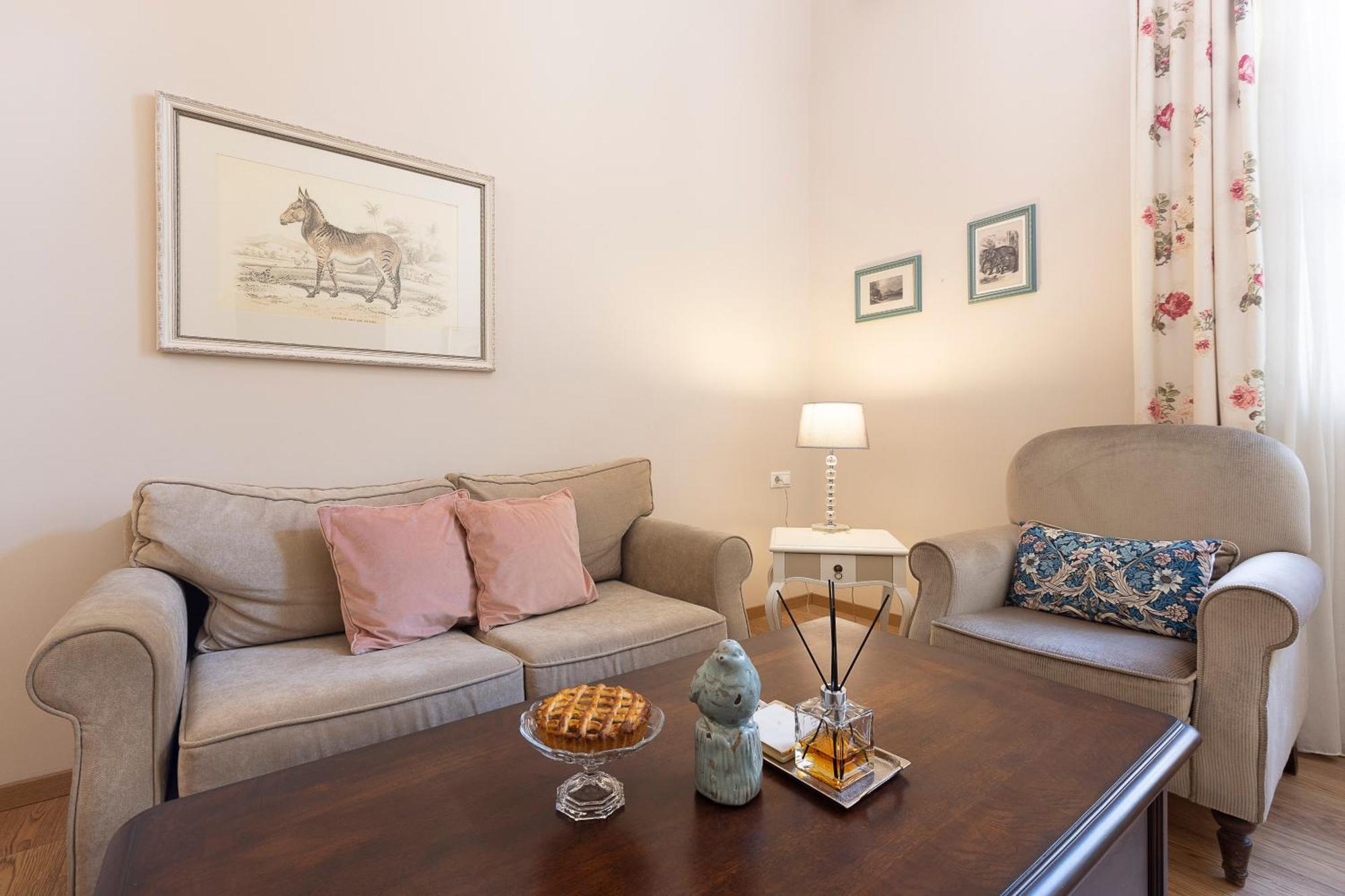 Gatto Perso Luxury Studio Apartments Thessaloniki Exterior photo