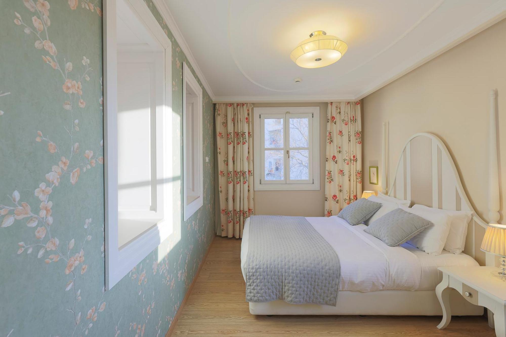 Gatto Perso Luxury Studio Apartments Thessaloniki Exterior photo
