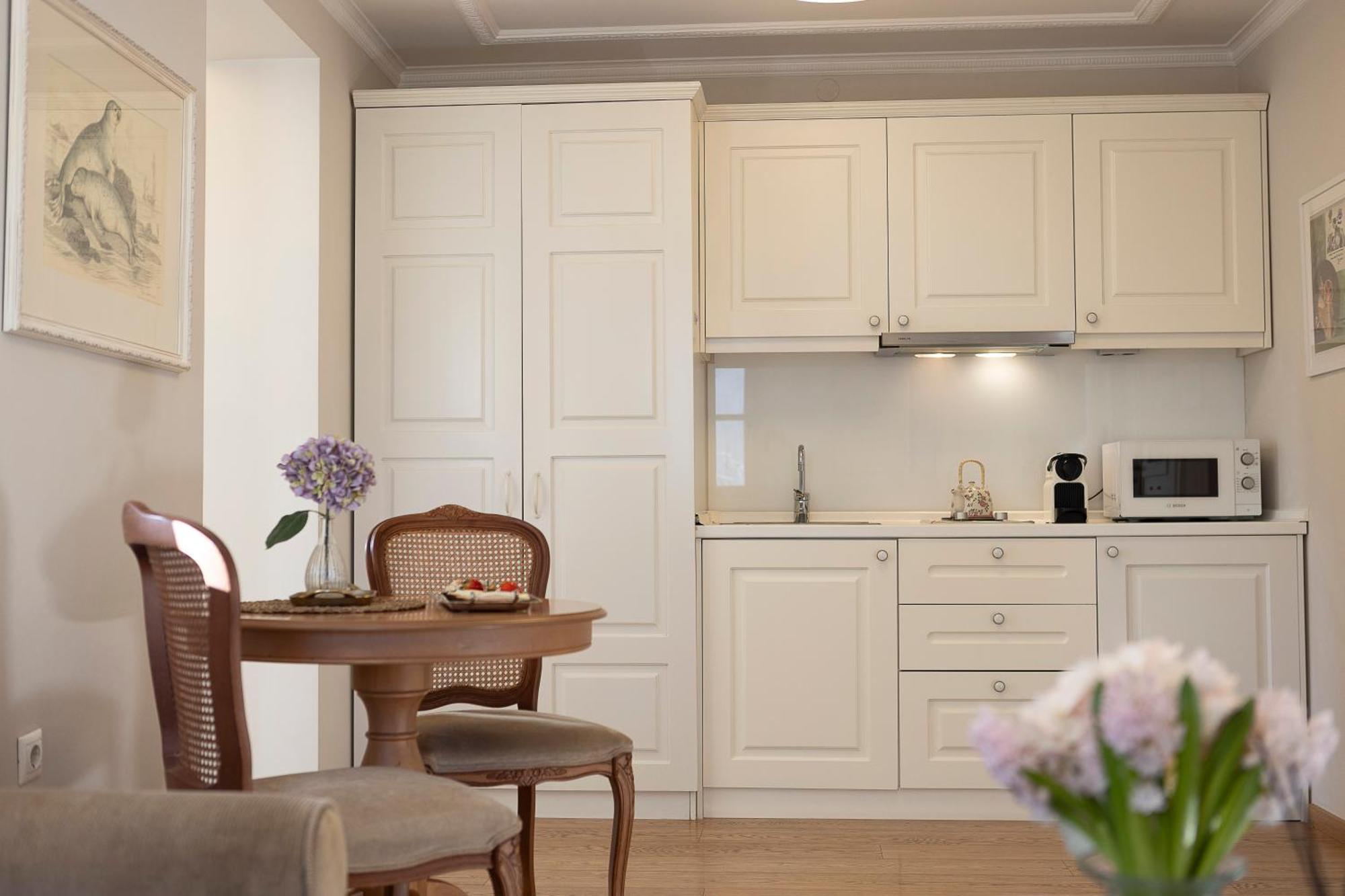 Gatto Perso Luxury Studio Apartments Thessaloniki Exterior photo
