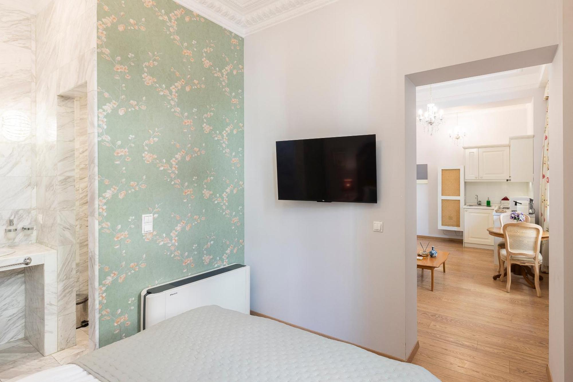 Gatto Perso Luxury Studio Apartments Thessaloniki Exterior photo